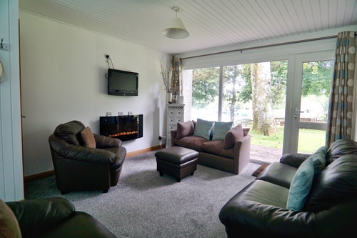 Special 2 Bedroom Home in White Cross 2 Hello Guest