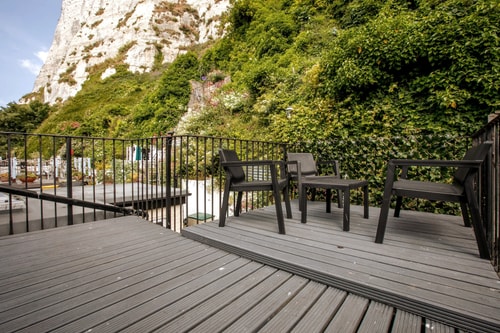 Stylish 2BD Family Hideaway in Dover 4 Hello Guest