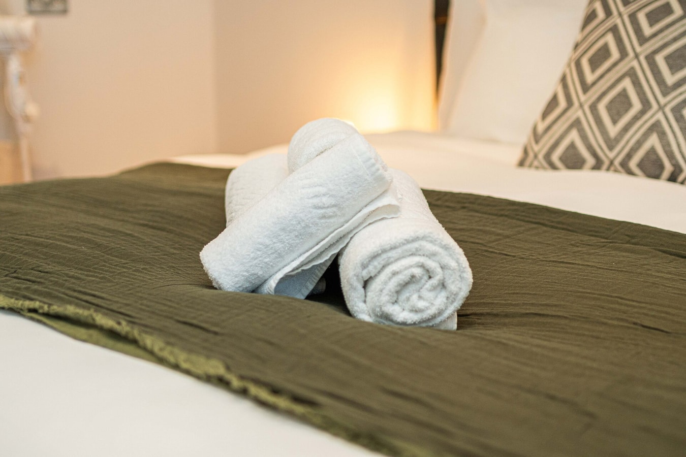 Modern 1-Bed Flat in Central Bloomsbury 17 Hello Guest