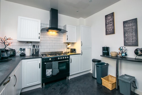 Cosy & Central 2BD Apartment Milngavie, Glasgow 3 Hello Guest