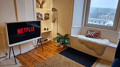 Edinburgh Castle Views! Stylish 2BD Flat, Sleeps 4 21 Hello Guest