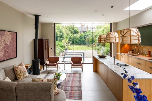Stylish 4-Bedroom Home Near Notting Hill