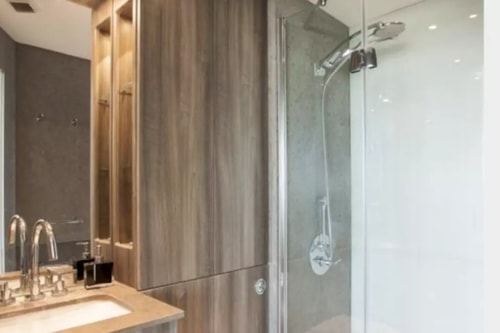 Luxury modern 2BD flat in centre 16 Hello Guest