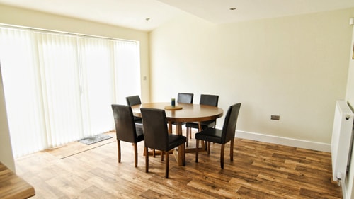 3BD Gem in the Heart of Barnetby Le Wold 4 Hello Guest