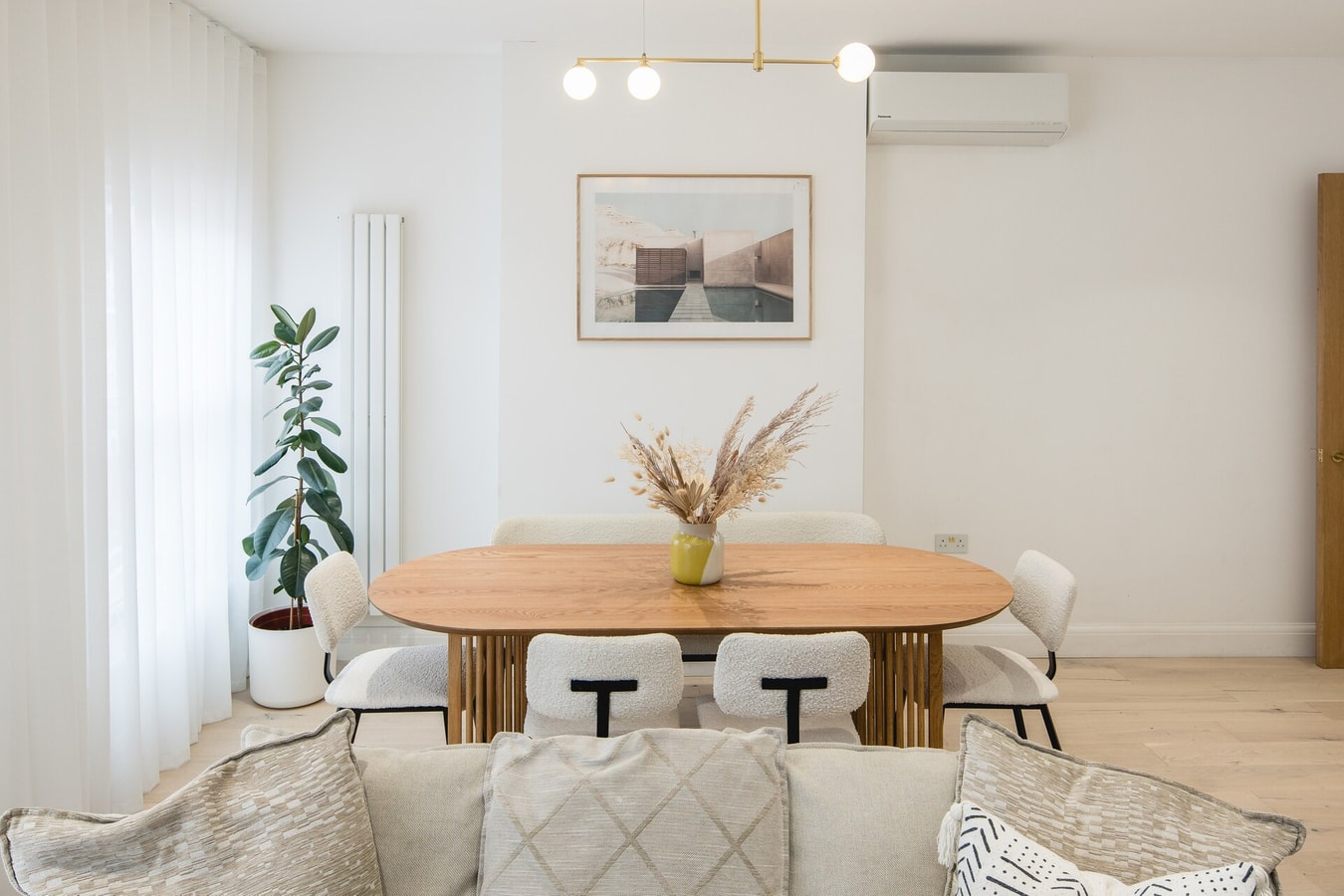 Elegant 2 Bedroom Apartment in Fulham 10 Hello Guest