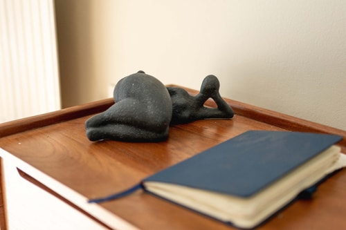 Serene Garden Flat - Steps from Tower Bridge 16 Hello Guest