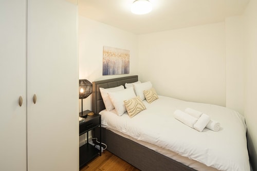 Stylish 3BD Flat in Prime Covent Garden Location 21 Hello Guest