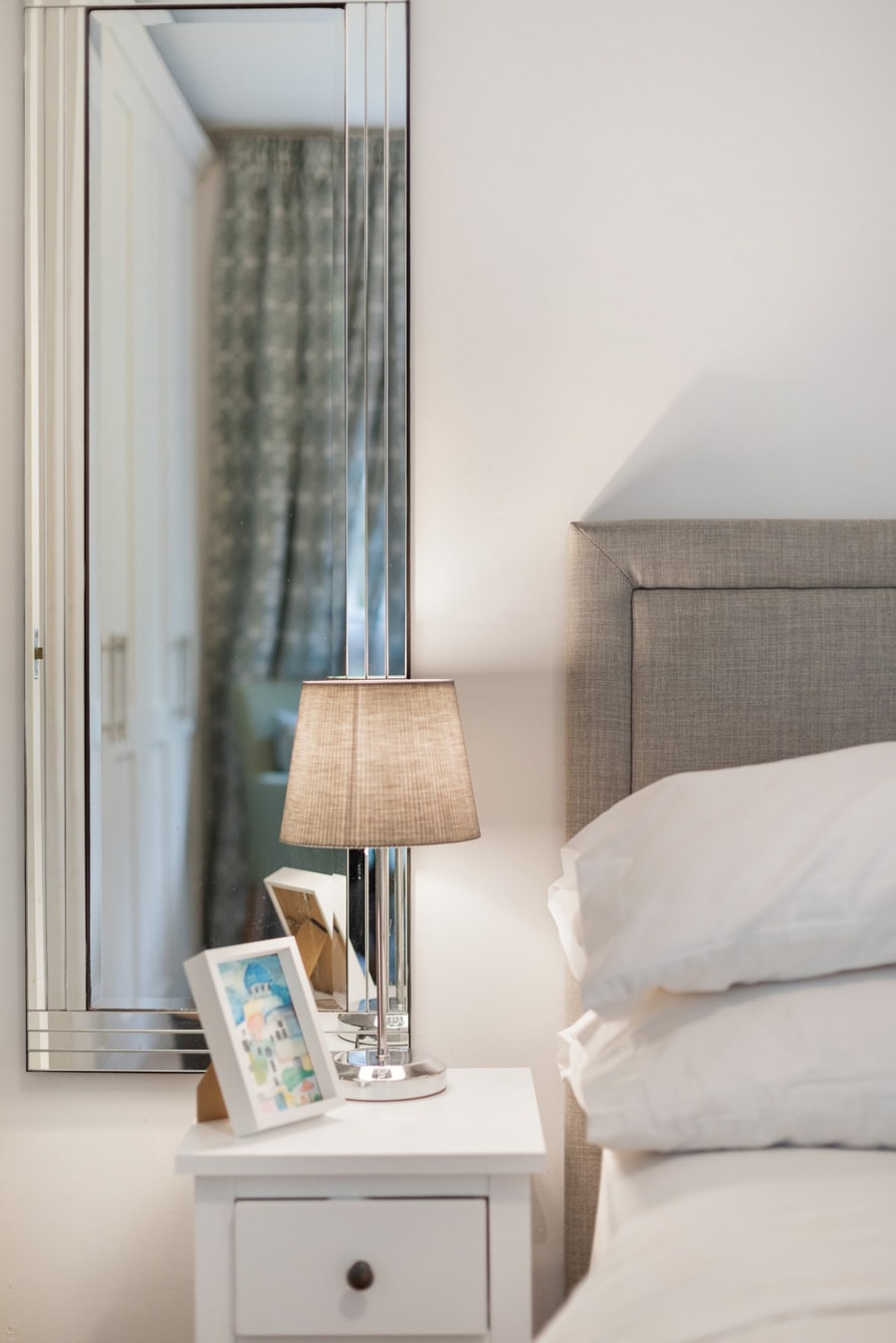 Modern 3BR Flat quick links to LDN & Heathrow 7 Hello Guest