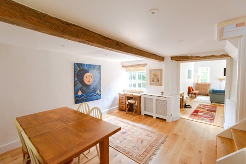 Beautiful 3BD Thatched Stone Cottage Kettering 12 Hello Guest