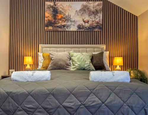 Forest Inspired Home! Near M1 and Superb Locations