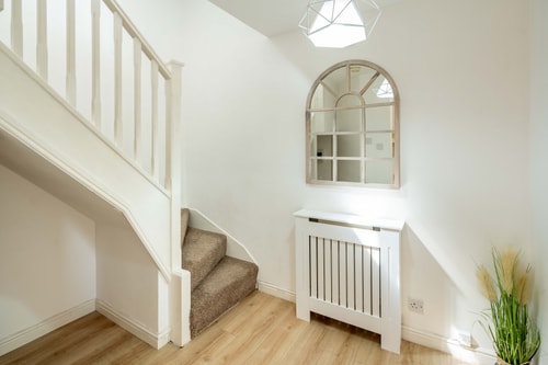 Loughton Hideaway: Cozy 1BD Near Tube & Nature 18 Hello Guest