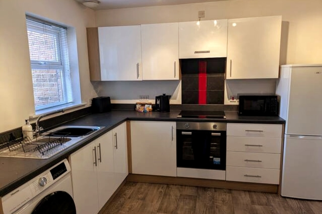 Ground Floor Apartment - Cloisters Coastal Escape 15 Hello Guest