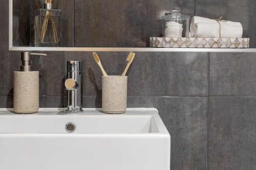 Stylish 3BD Townhouse in Central Winchester 15 Hello Guest