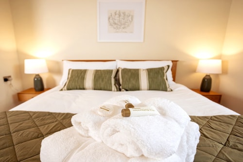 Elegant 3BD Georgian Retreat in Perth City Centre 0 Hello Guest