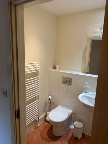 Spacious 1BD Orpington Flat, 20 min to Central LDN 10 Hello Guest