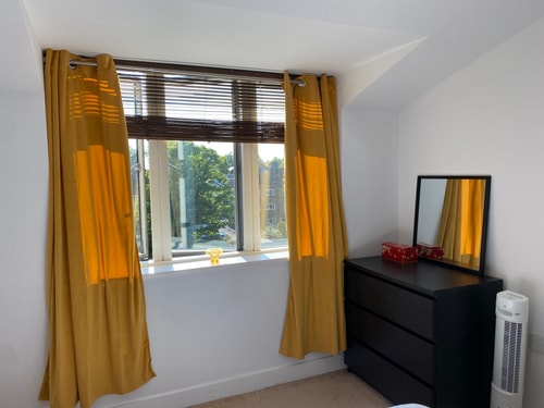 2BD Flat by Common & Village - Wimbledon, Zone 3 12 Hello Guest