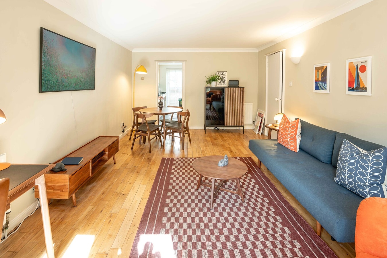 Serene Garden Flat - Steps from Tower Bridge 19 Hello Guest