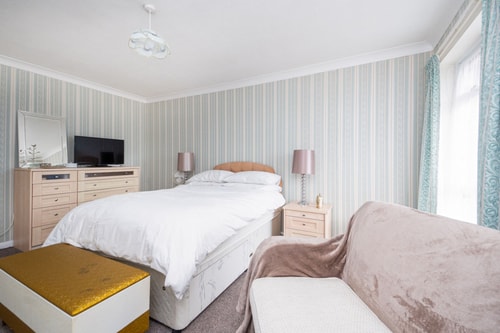 Amazing Beachside 2BD Family Home with Garden 3 Hello Guest