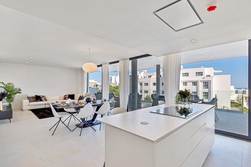 Stunning apart with private pool