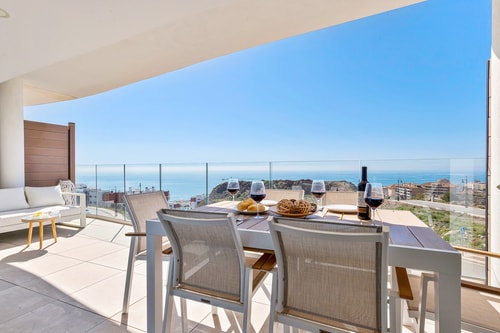 Charming apt with Ocean view