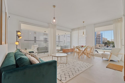 2bdr apartment close to beach