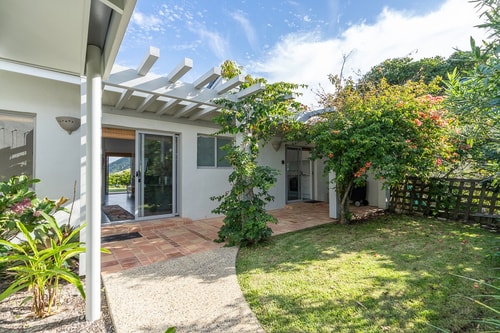 The Bower -Quirky Coastal Escape