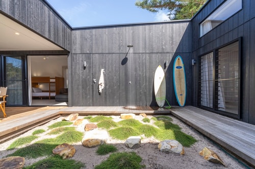 Barrels - Boomerang Beach