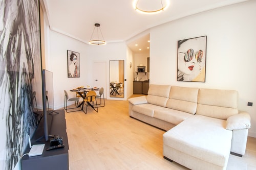 Trendy apt. with a heated  pool & near Aqualand 0 Platihome