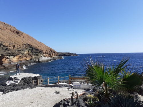 Lovely 2 bedroom home with nice Pool and View 33 Platihome
