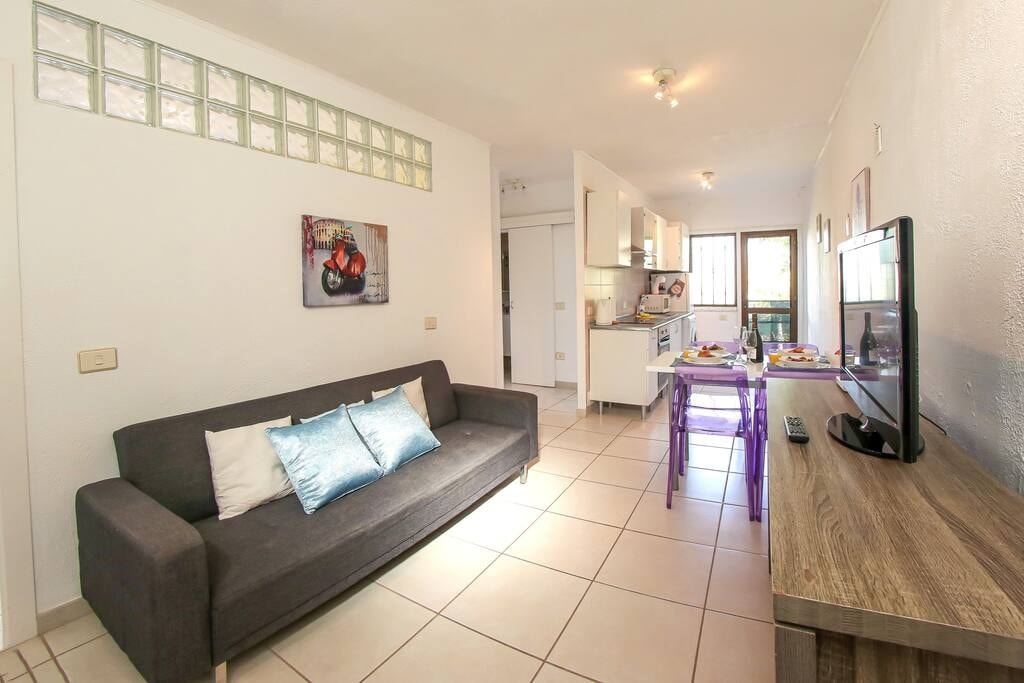 Nice 2 bedroom flat with big Pools and big terrace Flataway