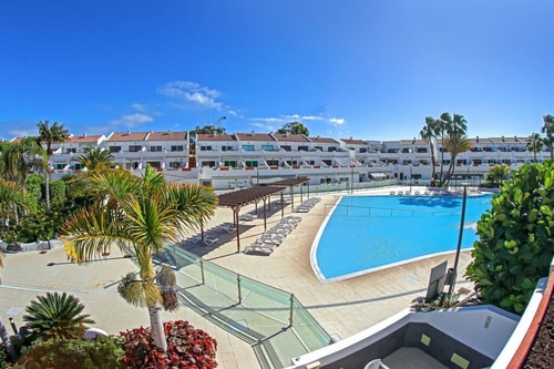 Nice 2 bedroom flat with big Pools and big terrace 45 Flataway