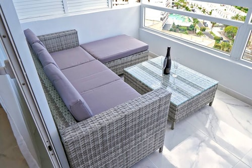 Amazing sunny Studio with Ocean view and Pools 22 Flataway