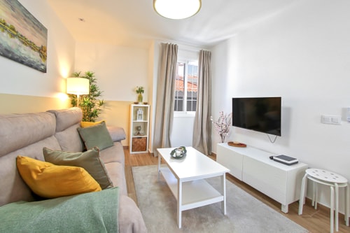 New Modern and Stylish 2 bedrooms flat with Pool! 14 Flataway