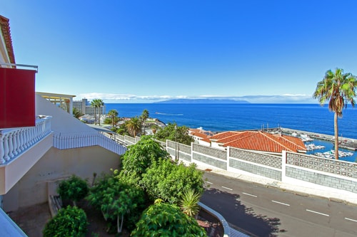 Fantastic Ocean view apartment with amazing Pools 23 Platihome