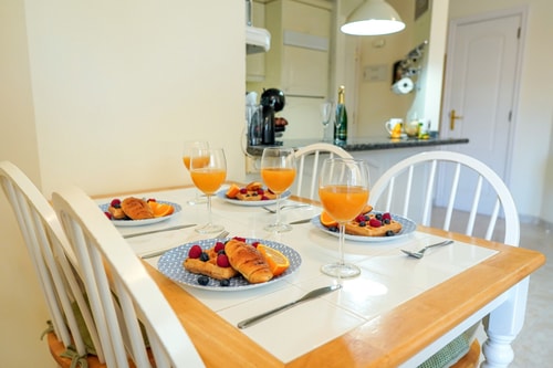 Lovely 2 bedroom home with nice Pool and View 4 Platihome