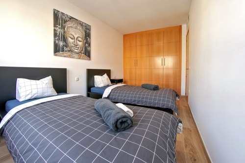 2BD spacious & stylish apartment with heated pool 16 Platihome