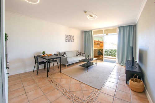 Beautiful spacious 1 bedroom apartment with Pool 7 Platihome