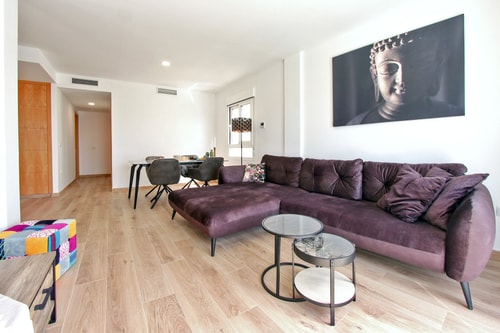 2BD spacious & stylish apartment with heated pool 0 Platihome