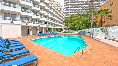 Colourful Bright Centred Apt. with Ocean View 24 Platihome
