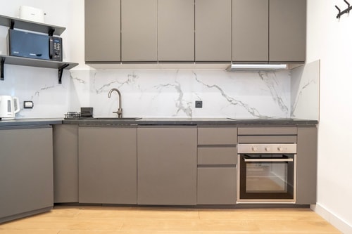 Trendy apt. with a heated  pool & near Aqualand 5 Platihome