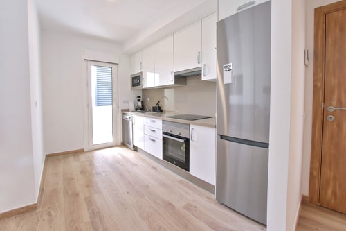 2BD spacious & stylish apartment with heated pool 22 Platihome