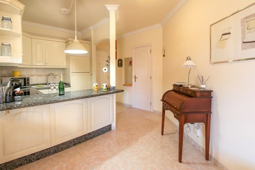 Lovely 2 bedroom home with nice Pool and View 9 Platihome