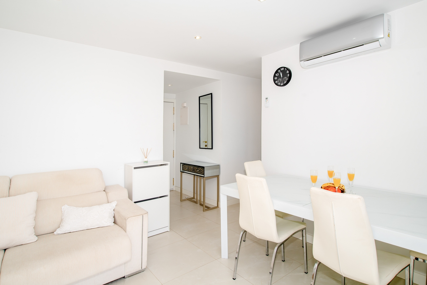 Prime 2BD with Balcony, View & Pool - Image 3