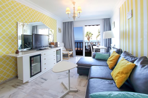 Fantastic Ocean view apartment with amazing Pools 0 Platihome