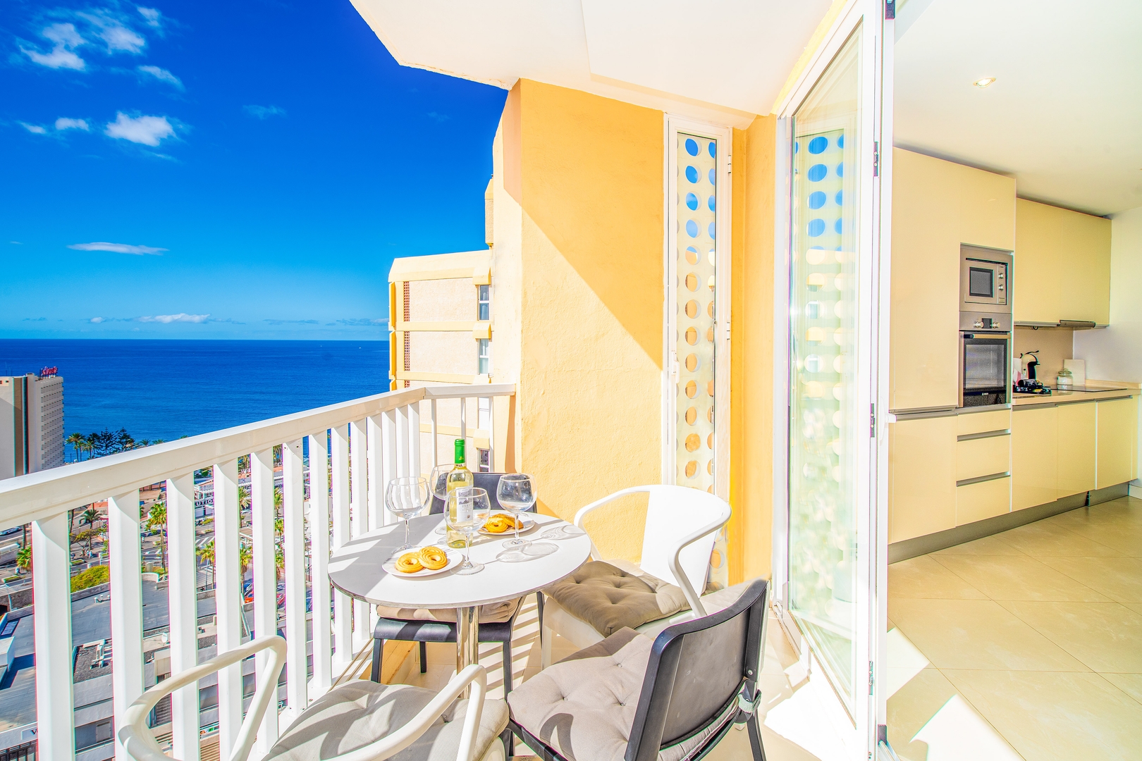 Prime 2BD with Balcony, View & Pool - Image 2