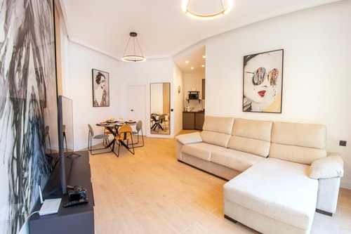 Trendy apt. with a heated  pool & near Aqualand 32 Platihome