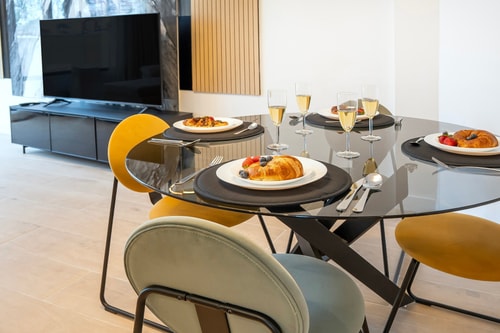 Trendy apt. with a heated  pool & near Aqualand 17 Platihome