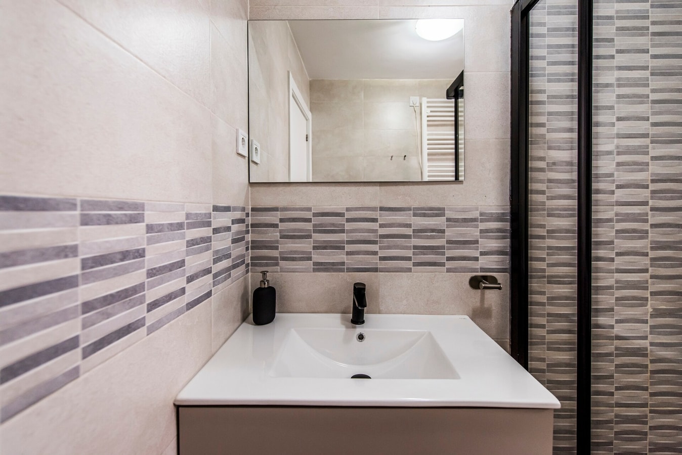 Lovely apartment in Barajas by beBalmy 19 beBalmy