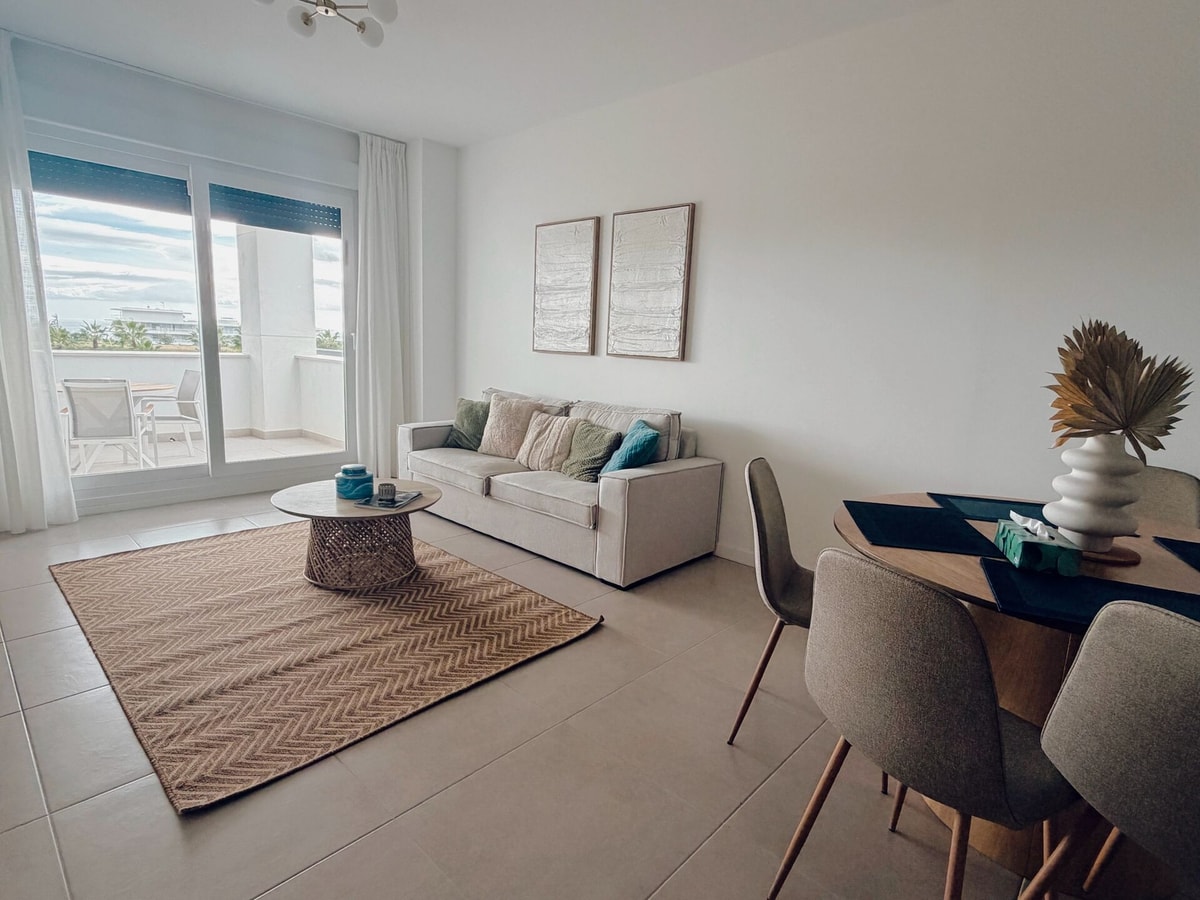 Elegant apartment with pool and parking by beBalmy 23 beBalmy