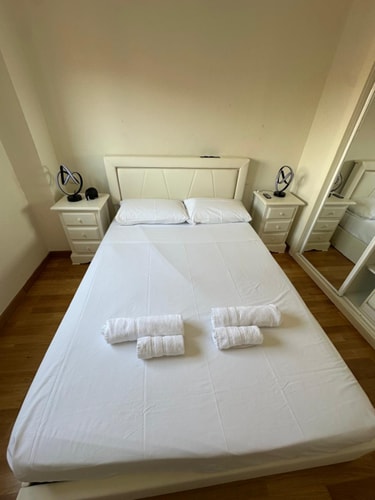 Bright Apartment with Pool near the Airport Madrid, photo 9 of 21